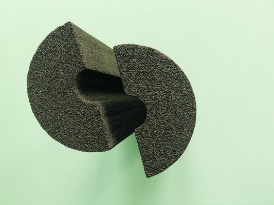 قیمت خوب عایق تخته ای فوم شیشه ای سلولی سیاه 120-160 کیلوگرم بر متر مکعب، عایق حرارتی آنلاین